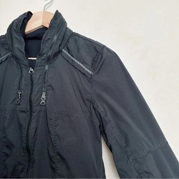 Lululemon Womens Size 4 Spring Forward Hidden Hood Jacket - Picture 8 of 16
